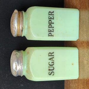 Mckee Jadeite Kitchenware Shakers